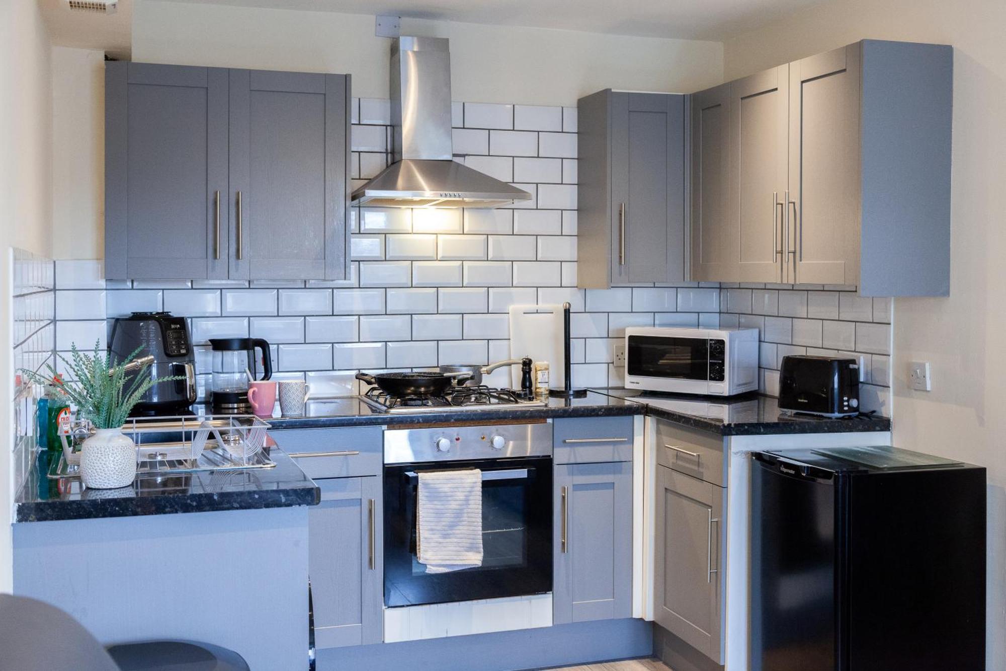 Pinfold Court Apartments Ноуслі Екстер'єр фото