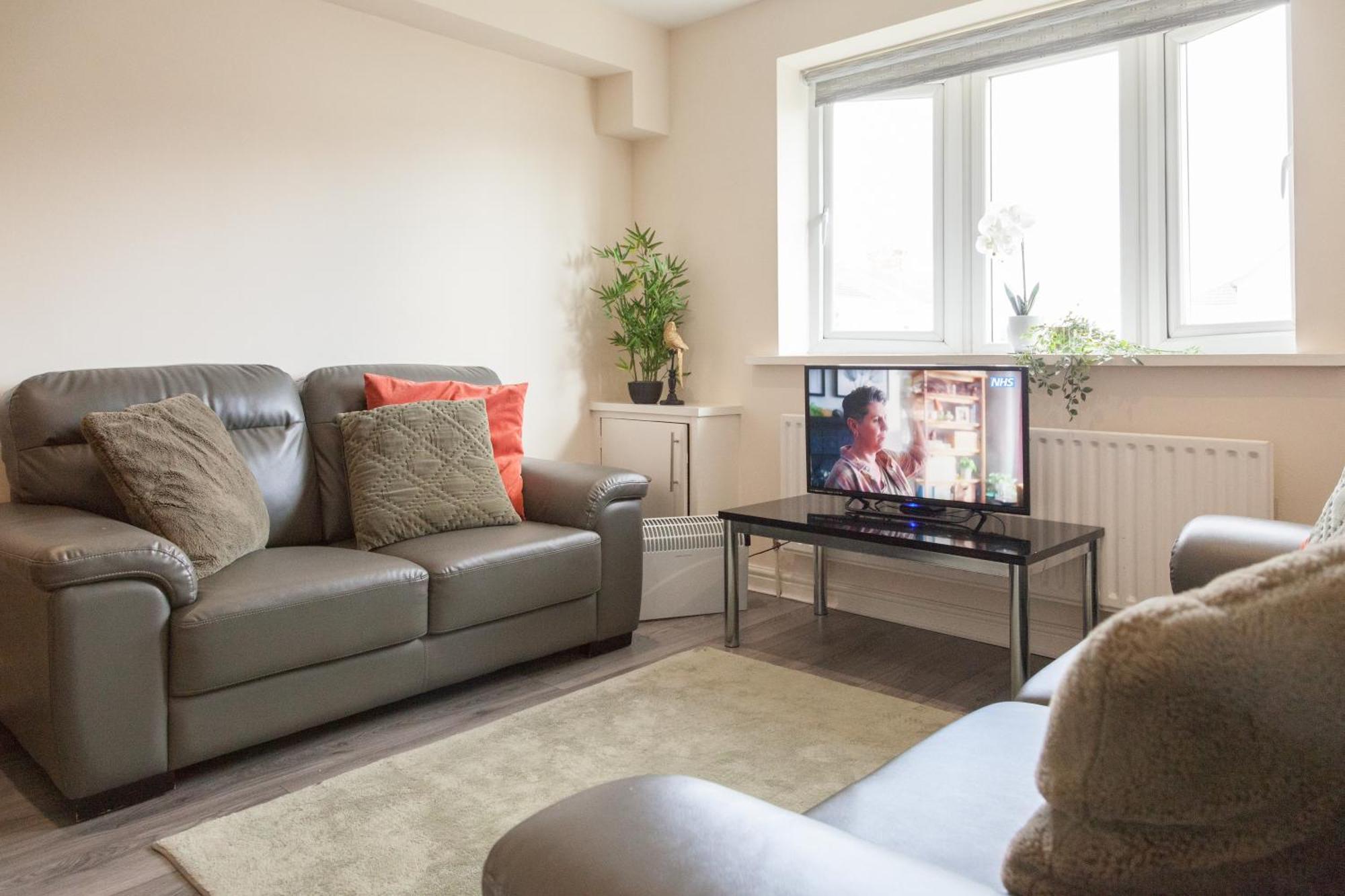 Pinfold Court Apartments Ноуслі Екстер'єр фото
